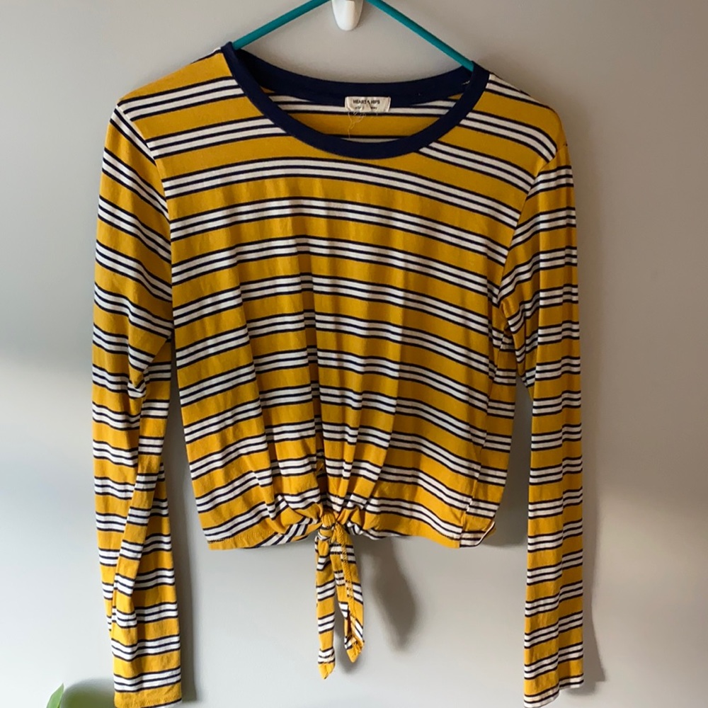 Tie up long sleeve crop top